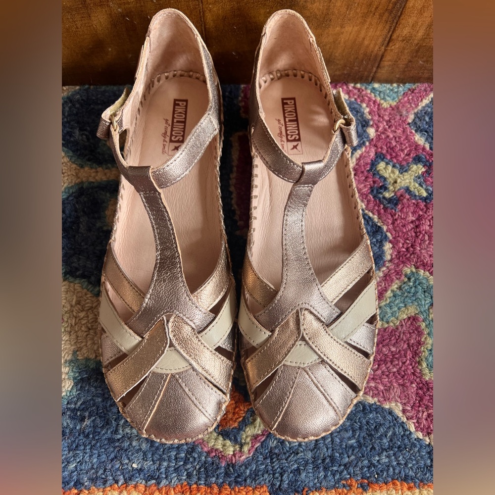 Pikolinos Puerto Vallarta Mary Janes - NEW without tags. Size 41 (10). Gorgeous!
